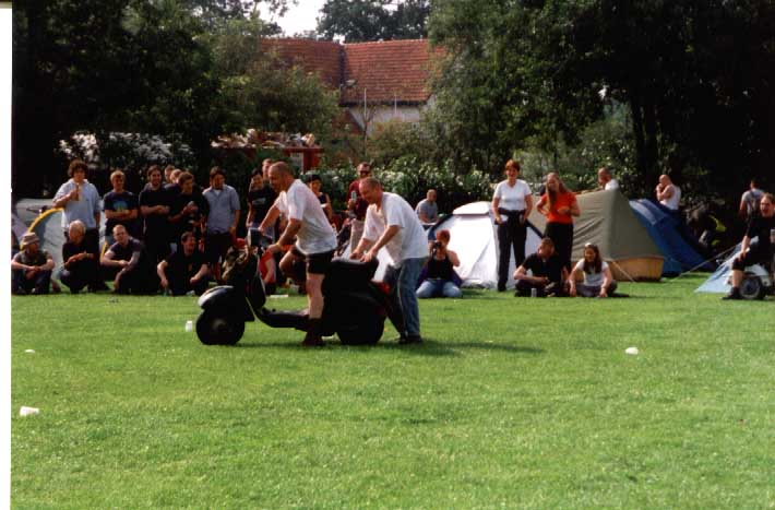 Untitled-22.jpg (56024 bytes)